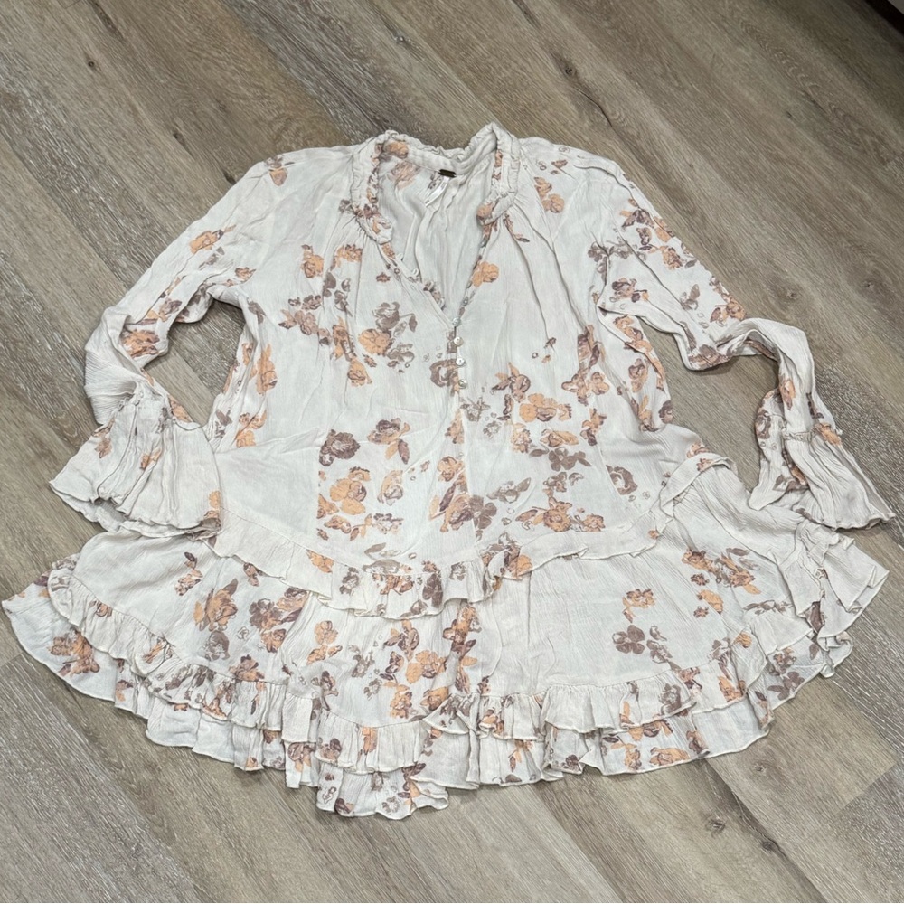 Free People Floral Ruffle Tunic in Cream With Floral -